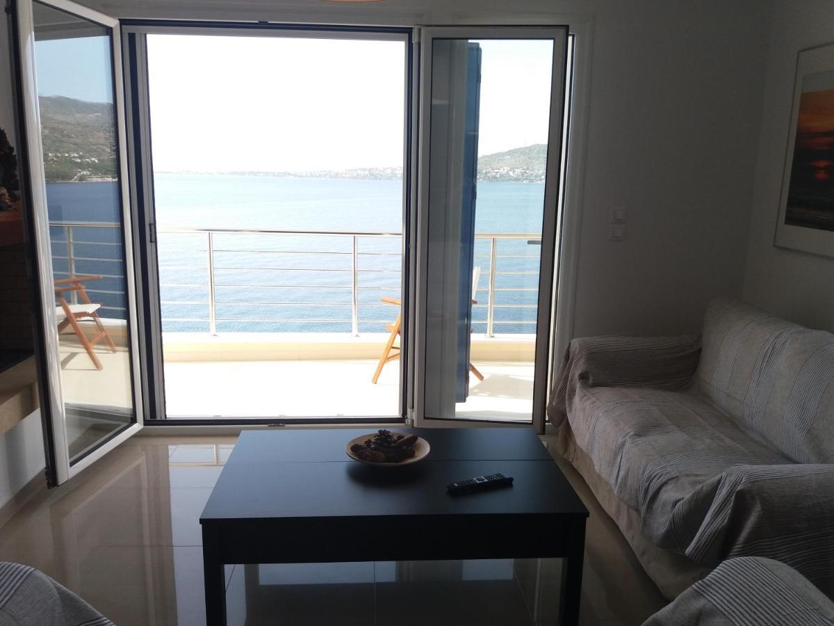Thalassa Perdika  Bagian luar foto