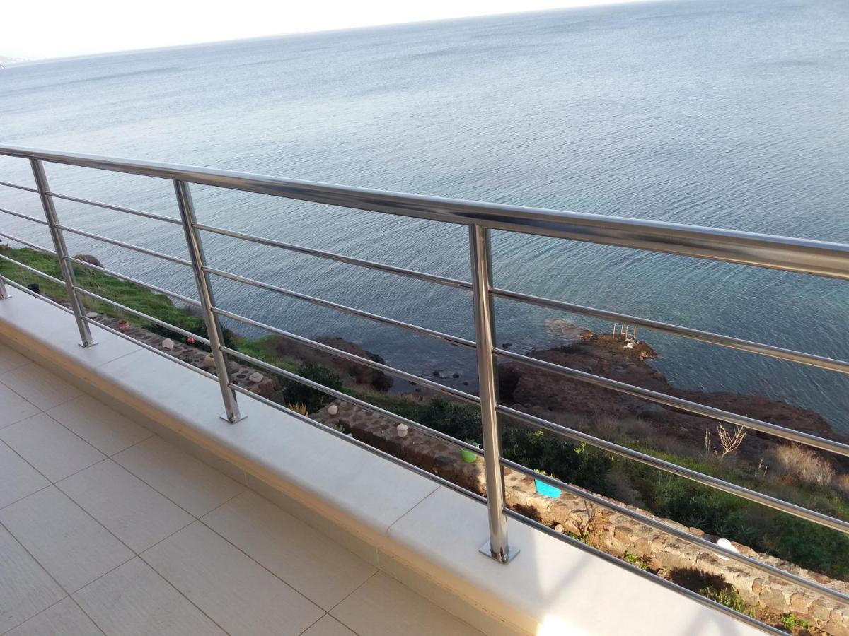 Thalassa Perdika  Bagian luar foto
