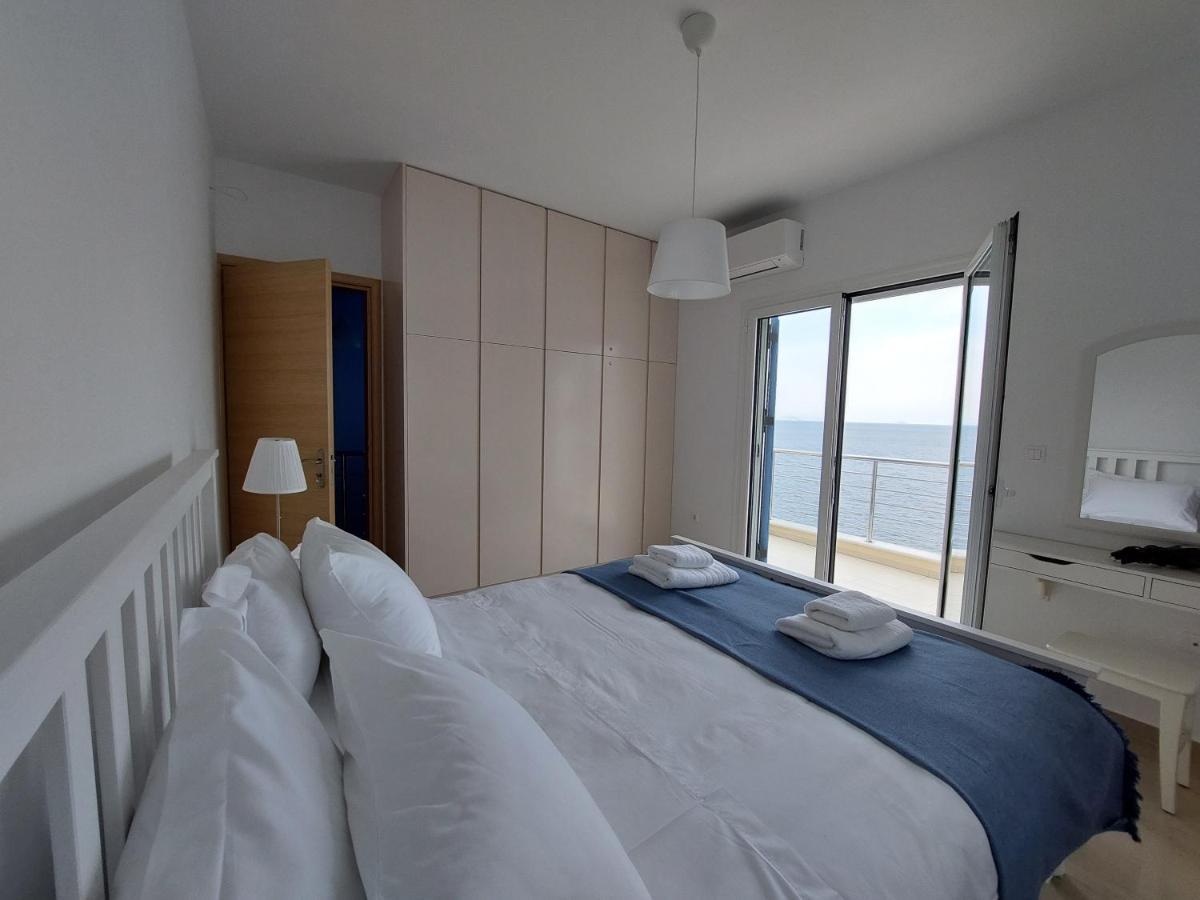 Thalassa Perdika  Bagian luar foto